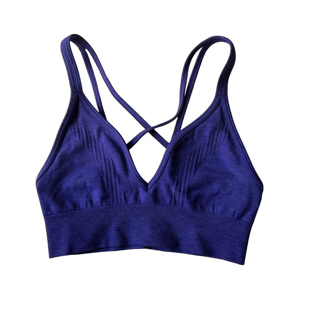 Lululemon Ribbed Seamlessly Plunge Bra Purple Strappy Back Size 4